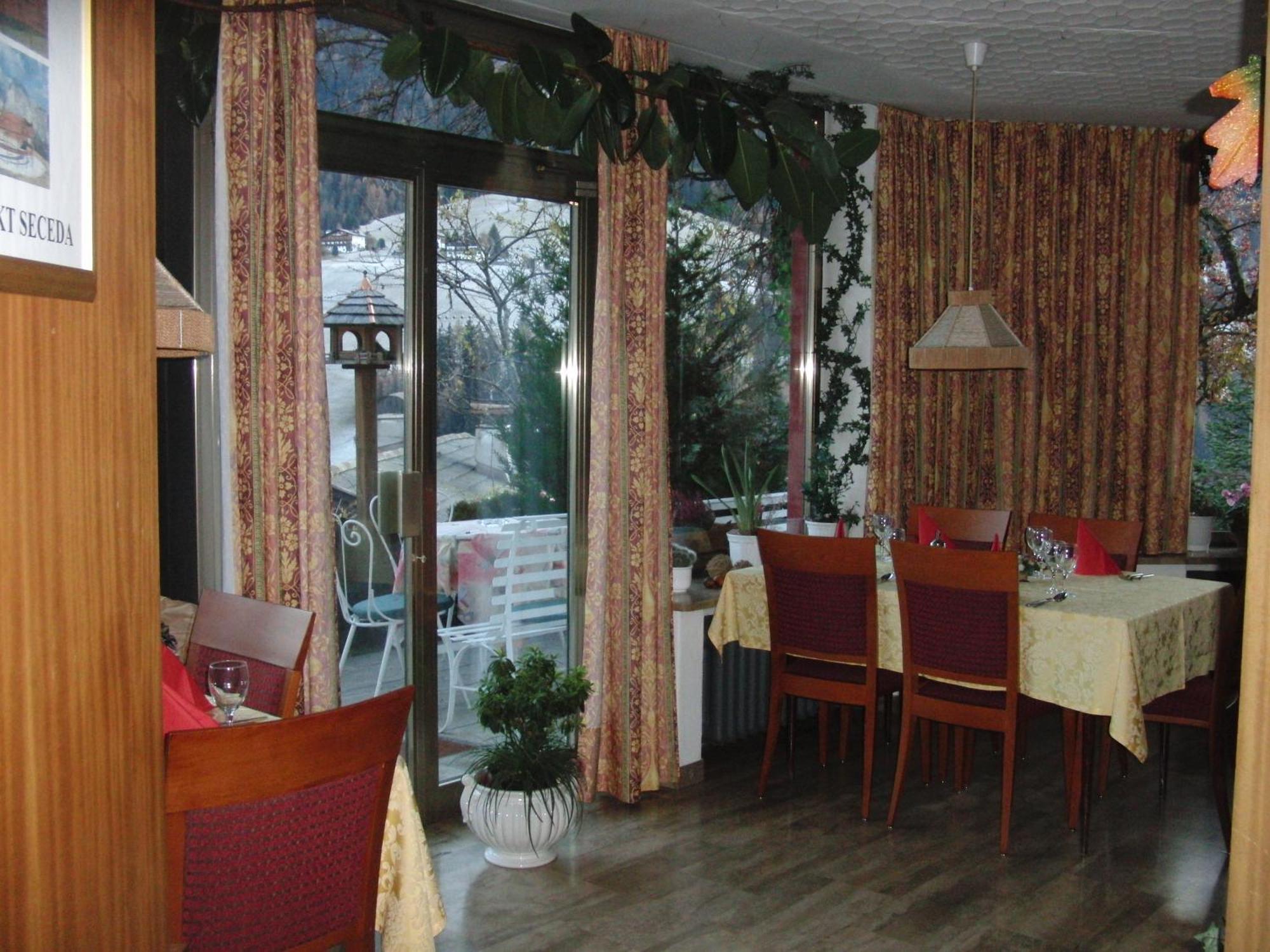 Hotel Villa Emilia Ortisei Exteriér fotografie